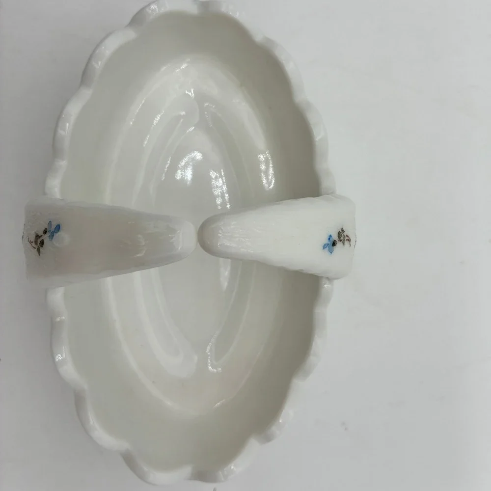 Westmoreland Glass Company this oval